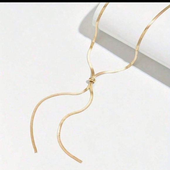 Gold Adjustable Lariat Necklace — Sleek Modern Y-Chain Design - Picture 3 of 3